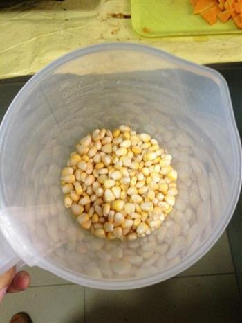 鲜玉米南瓜糊的做法步骤2