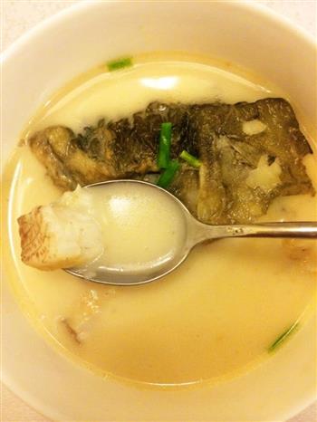 超奶鲜美鱼汤的做法步骤1