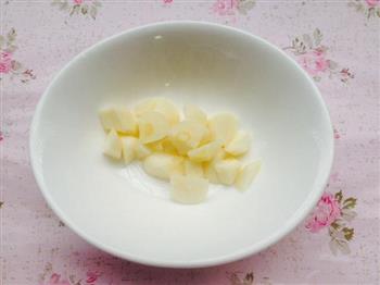 分享-如何炒出青脆鲜甜的养颜瓜-清炒丝瓜的做法步骤3