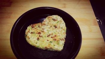幸福的土豆泥米饭饼-一个人吃饭也要精致美味的做法步骤3