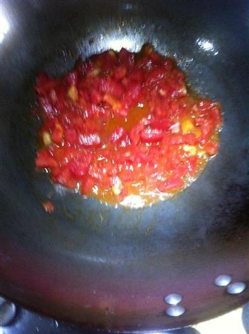 番茄海鲜土豆泥蝴蝶意面的做法步骤3