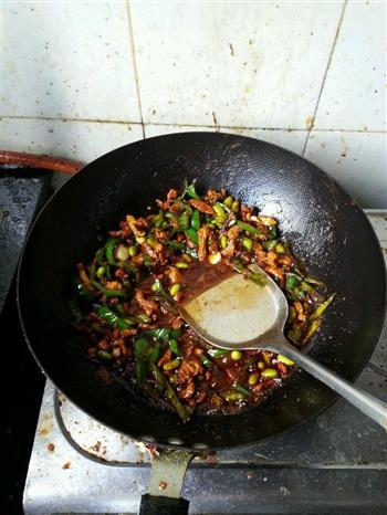 青椒毛豆炒肉丝的做法步骤5