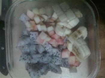 紫薯酸奶水果色拉的做法图解1
