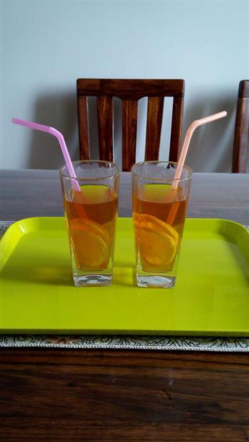 自制夏日饮品   柠檬红茶的做法步骤4