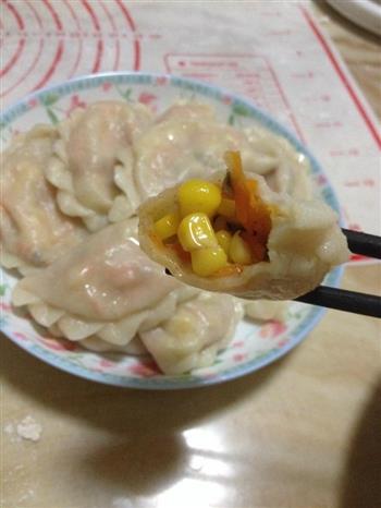 鸡肉饺子和素菜玉米饺子的做法步骤11