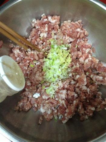 韭菜鲜虾馅饺子的做法步骤8