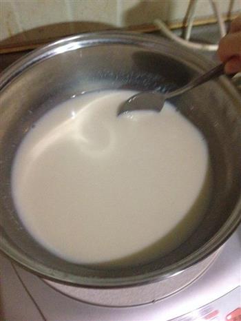 椰蓉牛奶椰汁糕的做法步骤3