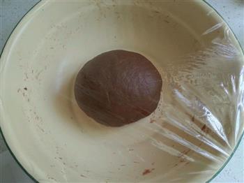巧克力面包卷的做法步骤2