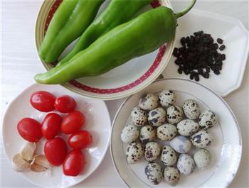 虎皮青椒鹌鹑蛋的做法步骤2