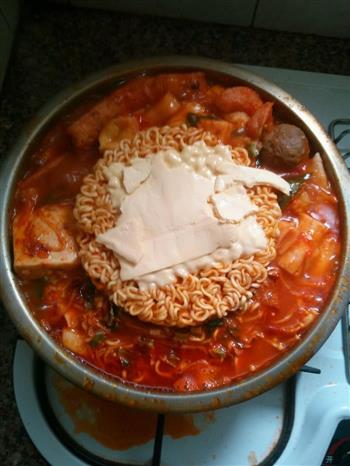 韩式泡菜年糕火锅的做法步骤9