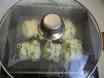 花样主食-水煎葱香花卷的做法步骤11