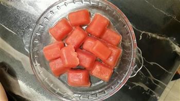 西瓜汁冰块的做法步骤4