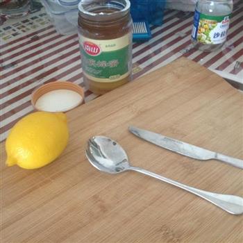 蜂蜜柠檬茶的做法图解1