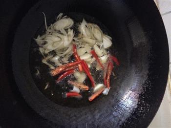 鸡腿菇红肠炒榨菜的做法步骤5