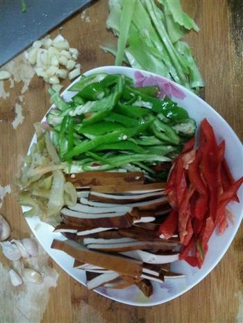榨菜炒三丝的做法步骤1
