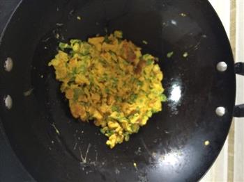 青椒煎鸡蛋的做法图解6