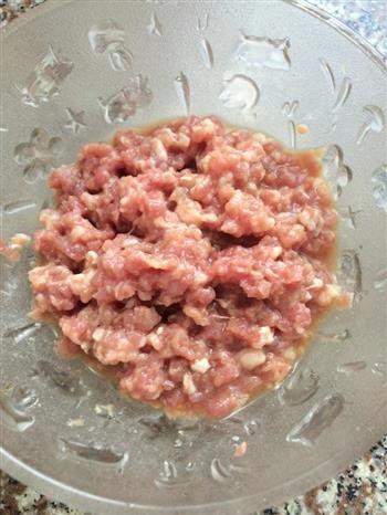 酸豆角肉末的做法步骤1
