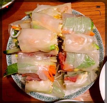 牛油果大虾越南春卷的做法步骤4