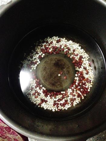 红豆薏米水的做法步骤2