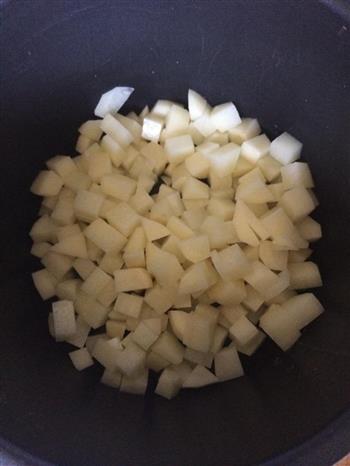 无油奶香土豆泥的做法步骤2