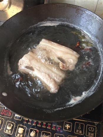 干豆角红烧肉的做法步骤1