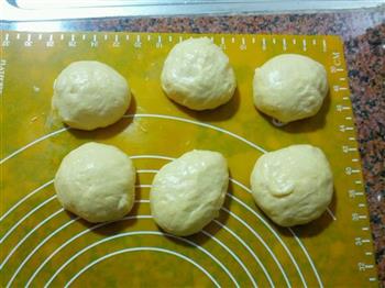 老面椰蓉花朵面包的做法步骤5