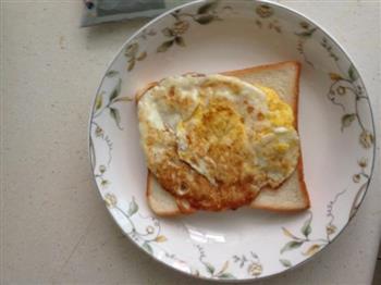 简易早餐三明治的做法步骤6