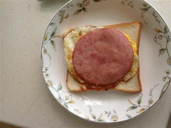 简易早餐三明治的做法步骤7