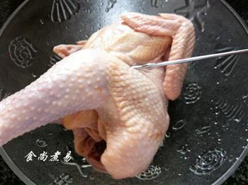 粤式烤全鸡的做法步骤2
