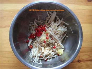 黑椒辣烤金针菇的做法步骤2
