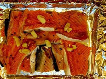 烤三文鱼刺身的做法步骤1