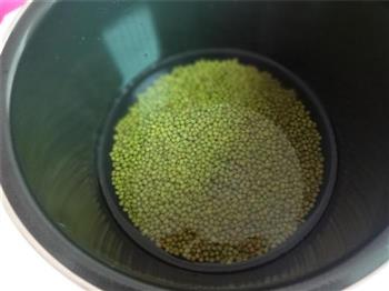 自制绿豆沙馅的做法步骤1