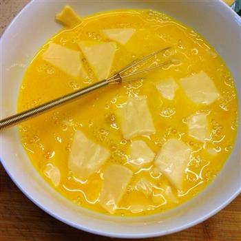 芥籽牛油果和奶酪蛋的做法步骤5