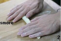 香葱芝士面包条的做法步骤2