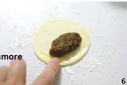 咖喱牛肉酥角的做法步骤6