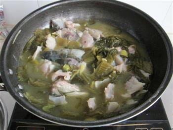 泡椒酸菜鱼-激起味蕾的酸辣开胃菜的做法步骤6