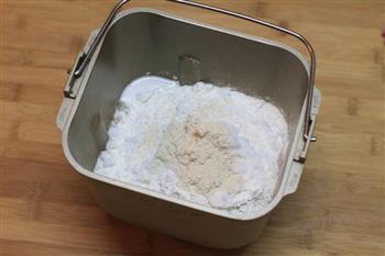 超醇椰浆软面包的做法步骤3