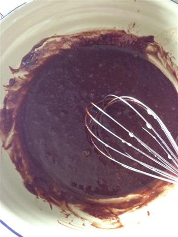 巧克力熔岩蛋糕的做法图解4