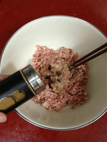 猪肉芹菜馅饺子的做法步骤9