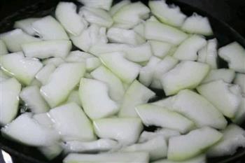 天津家常菜-猪肉冬瓜丸子汤的做法步骤4