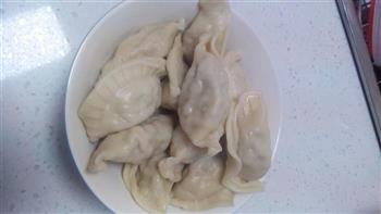 芹菜猪肉香菇饺子的做法图解7