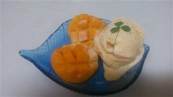芒果冰淇淋的做法步骤5