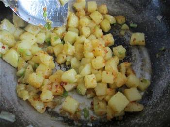 人气馋嘴小零食-锅巴土豆的做法步骤4