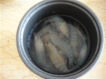 椰浆咖喱虾的做法步骤2