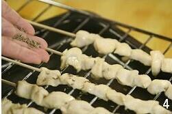 新疆烤鸡肉串的做法步骤4