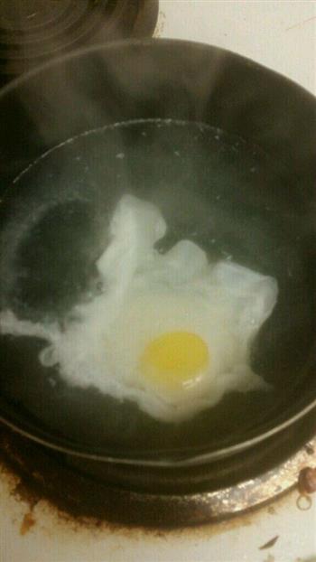 水煮荷包蛋的做法步骤2