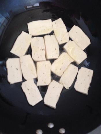 鱼子酱炖豆腐的做法步骤3