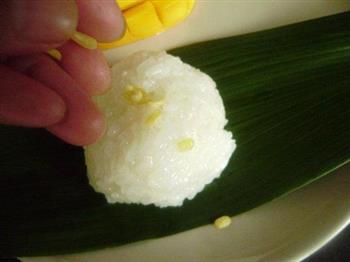 椰香芒果糯米饭的做法步骤12