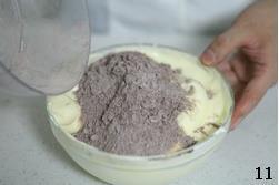 巧克力海绵蛋糕的做法步骤11