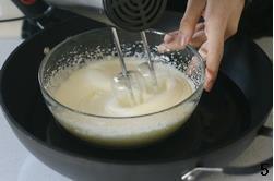 咖啡焦糖乳酪蛋糕的做法步骤5